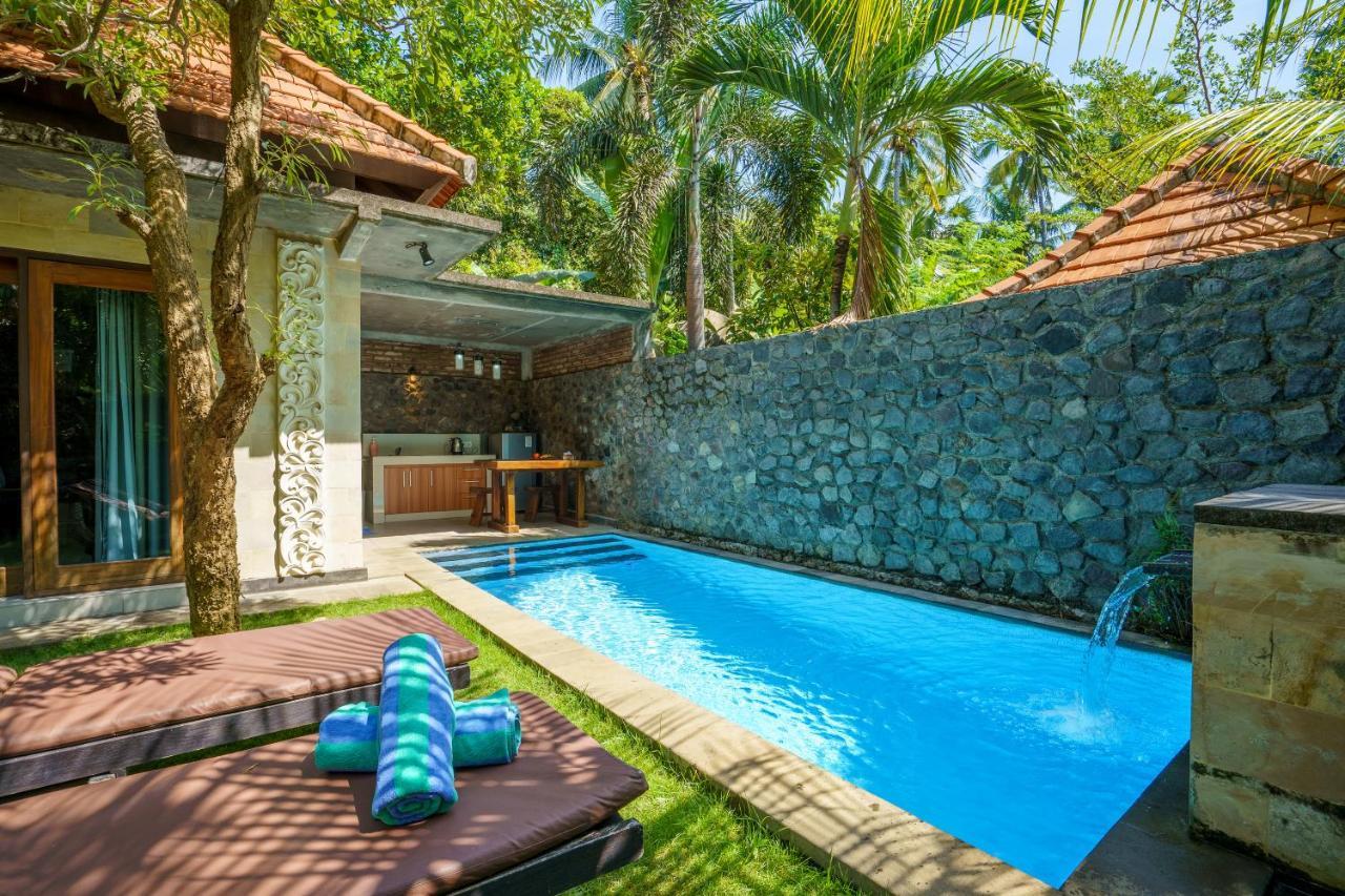 Coco Garden Pool Villas Кубутамбахан Экстерьер фото